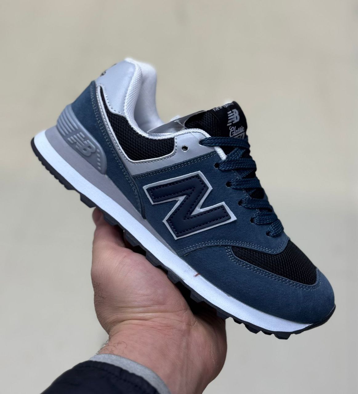 фото весенние женские кроссовки оптом