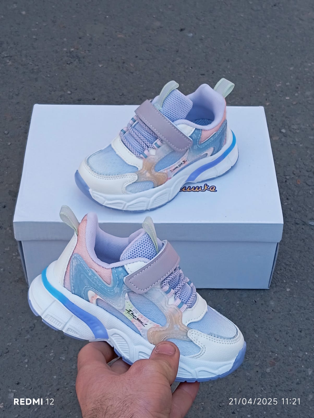 фото весенние кроссовки для мальчиков оптом