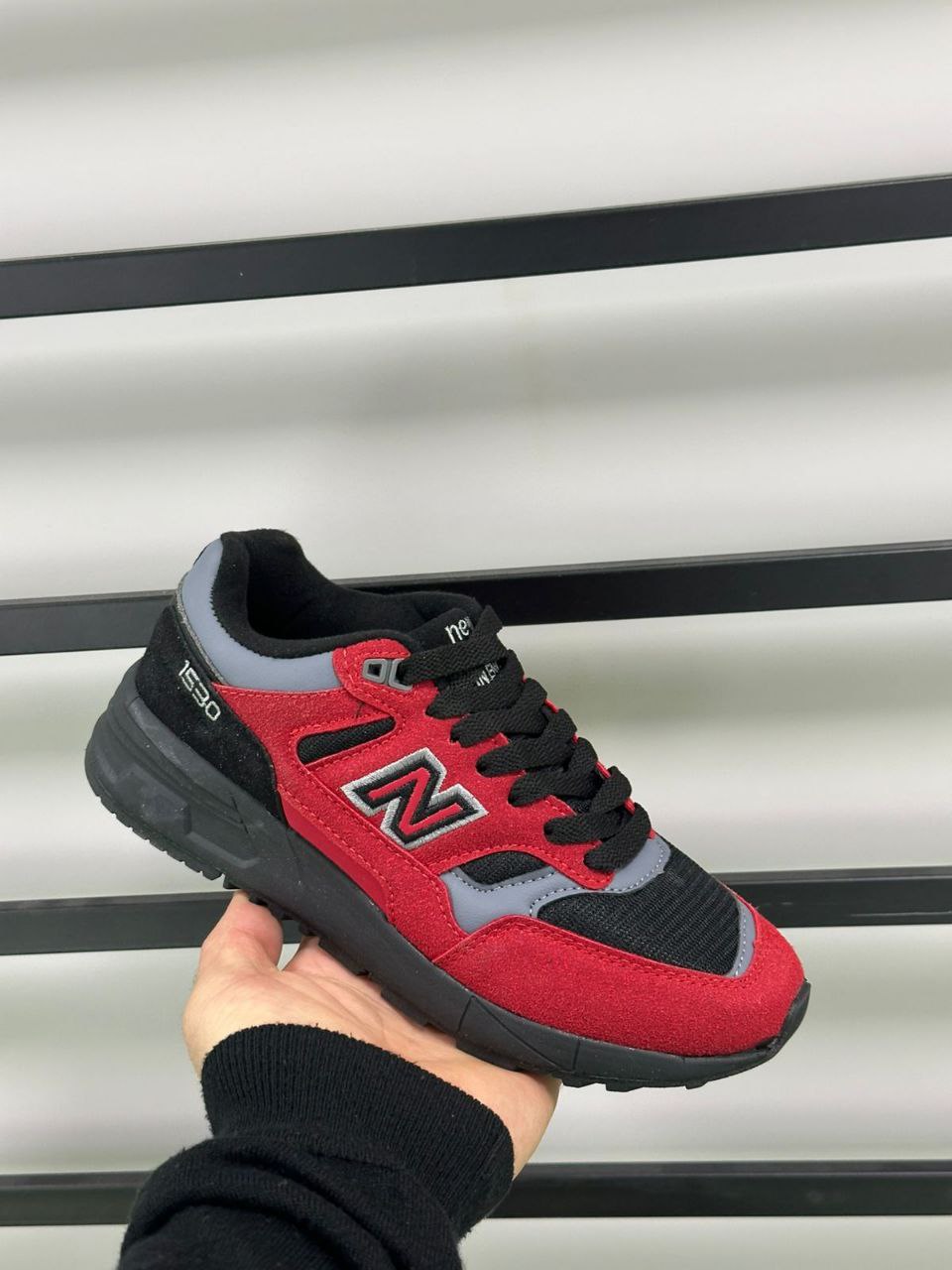 фото весенние женские кроссовки оптом