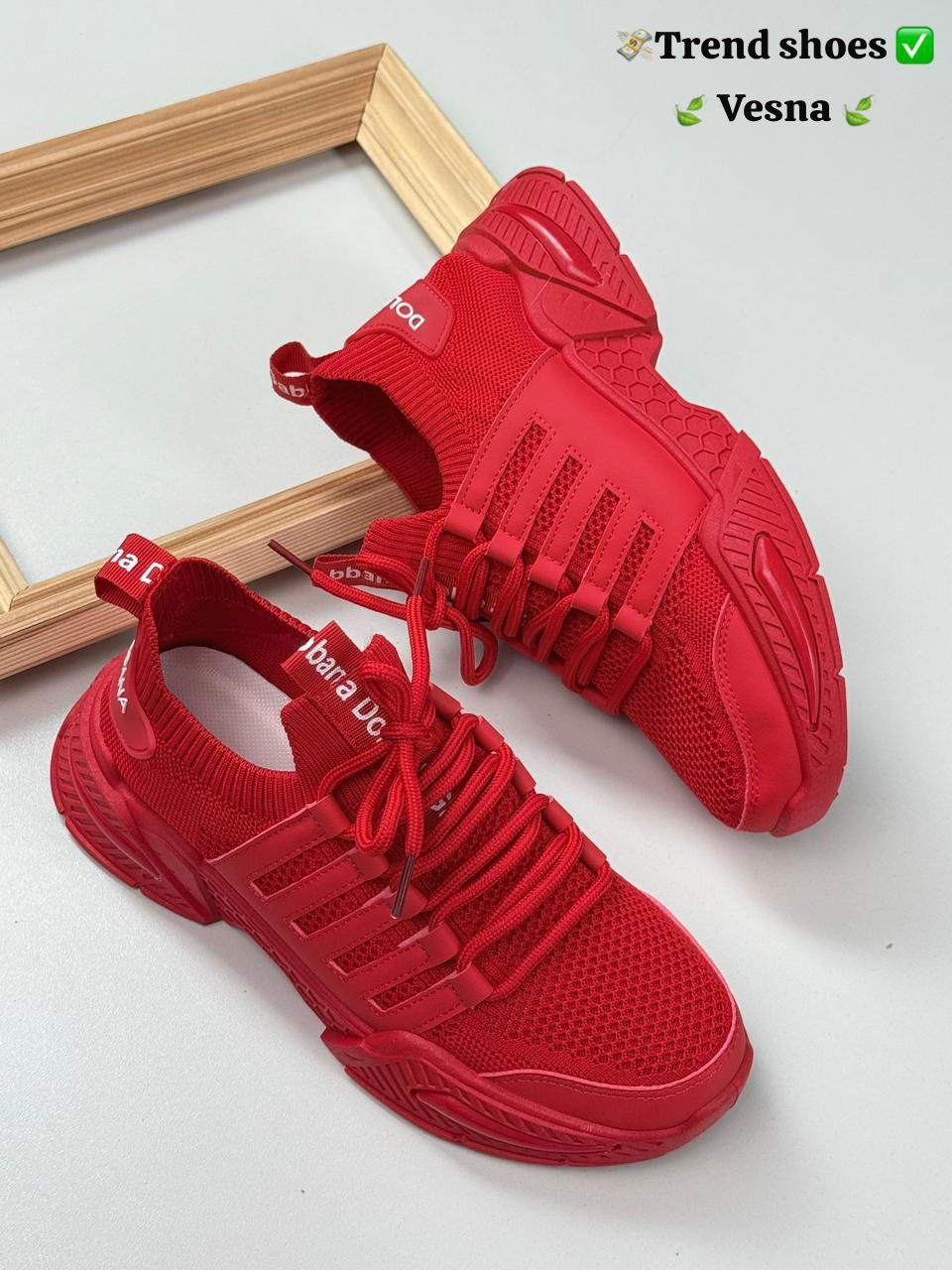 фото весенние женские кроссовки оптом