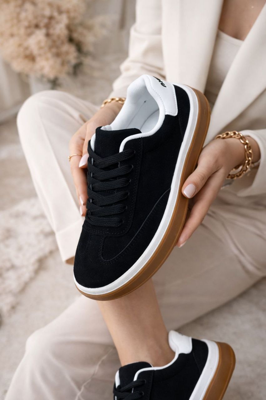 фото весенние женские кроссовки оптом