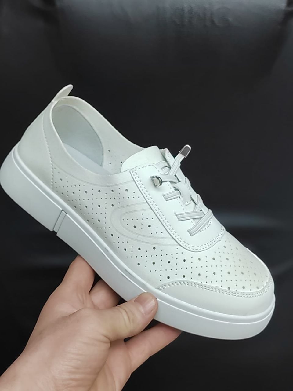 фото весенние женские кроссовки оптом