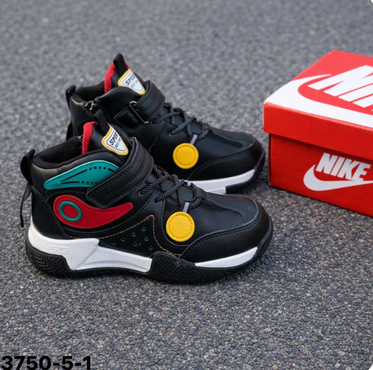 фото детские черные кроссовки с красными акцентами 315480 оптом