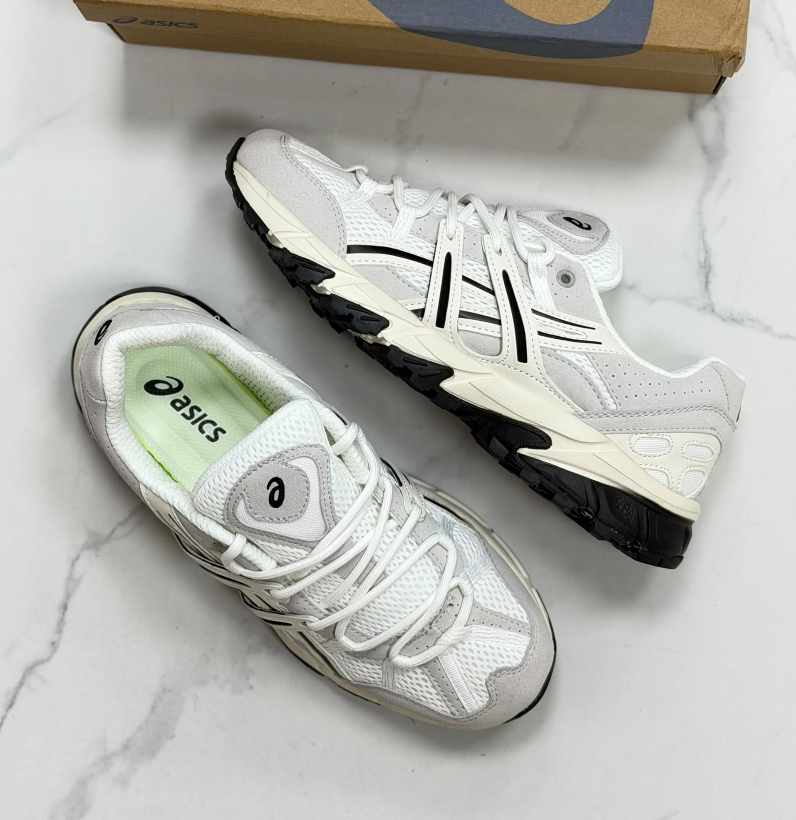 фото мужские весенне-осенние кроссовки asics 152488 оптом