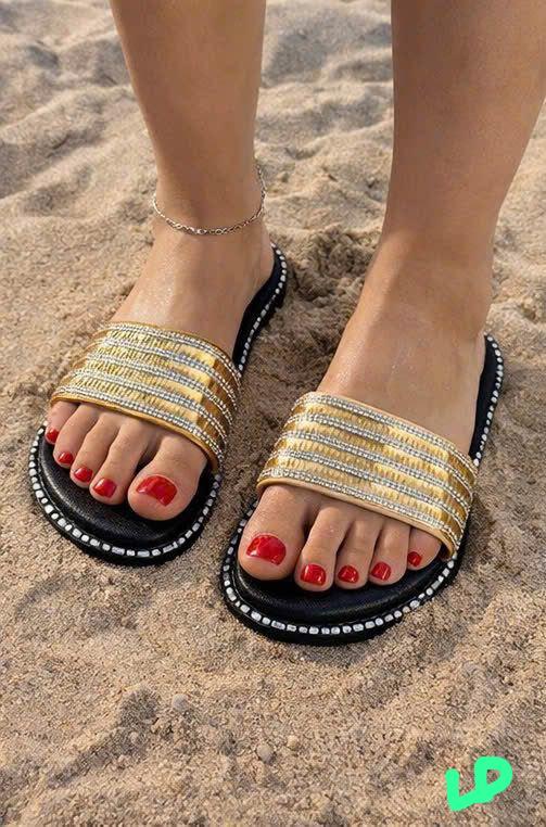 фото женские летние шлепанцы с блестящими straps 565456 оптом