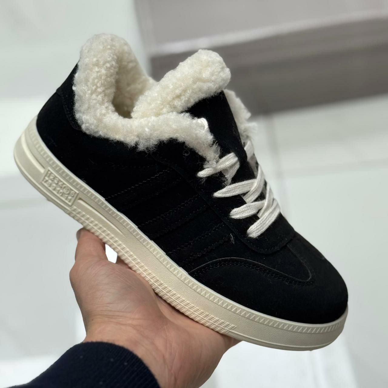 фото зимние женские кроссовки оптом с доставкой