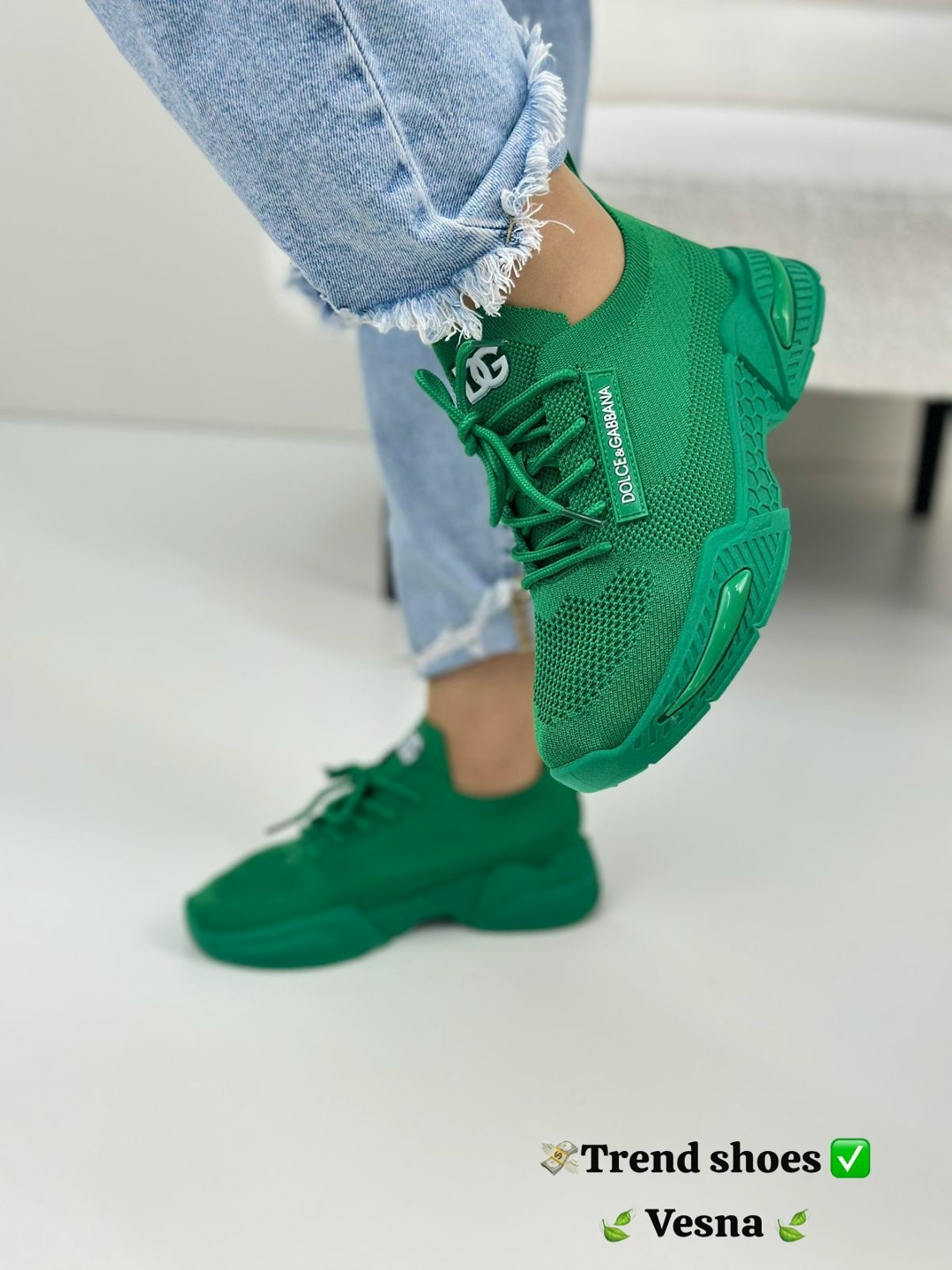 фото весенние женские кроссовки оптом