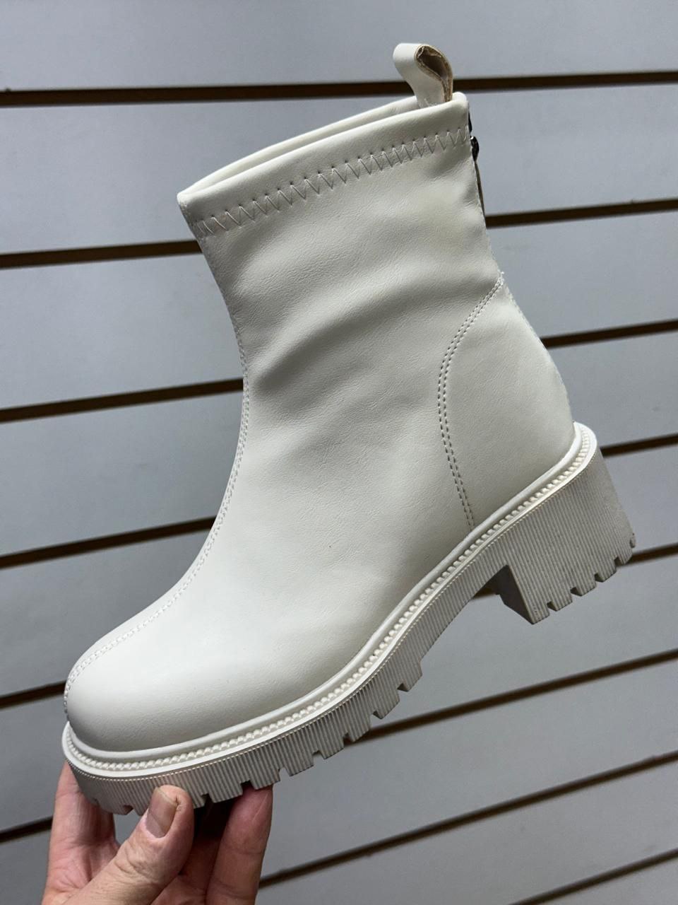 фото весенние женские ботинки оптом