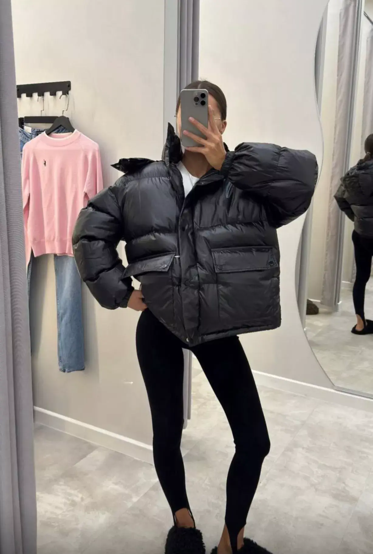 картинка Тёплая пуховая куртка с поясом от магазина Одежда+