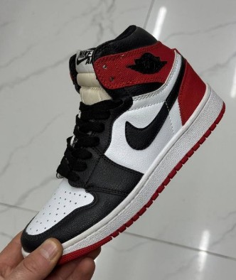 фото весенние женские кроссовки оптом