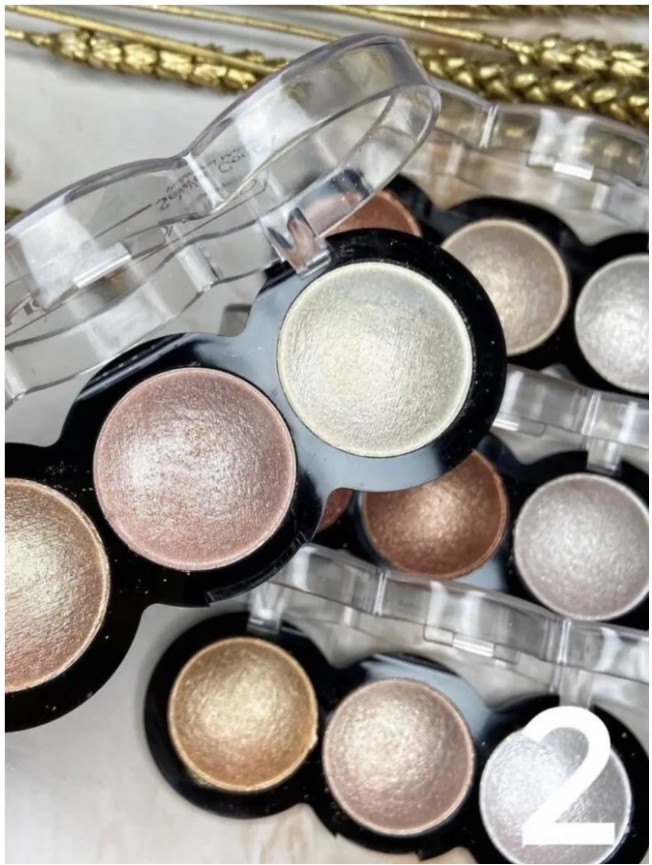 картинка Хайлайтер для лица, 3 цвета, тон 02 от магазина Одежда+