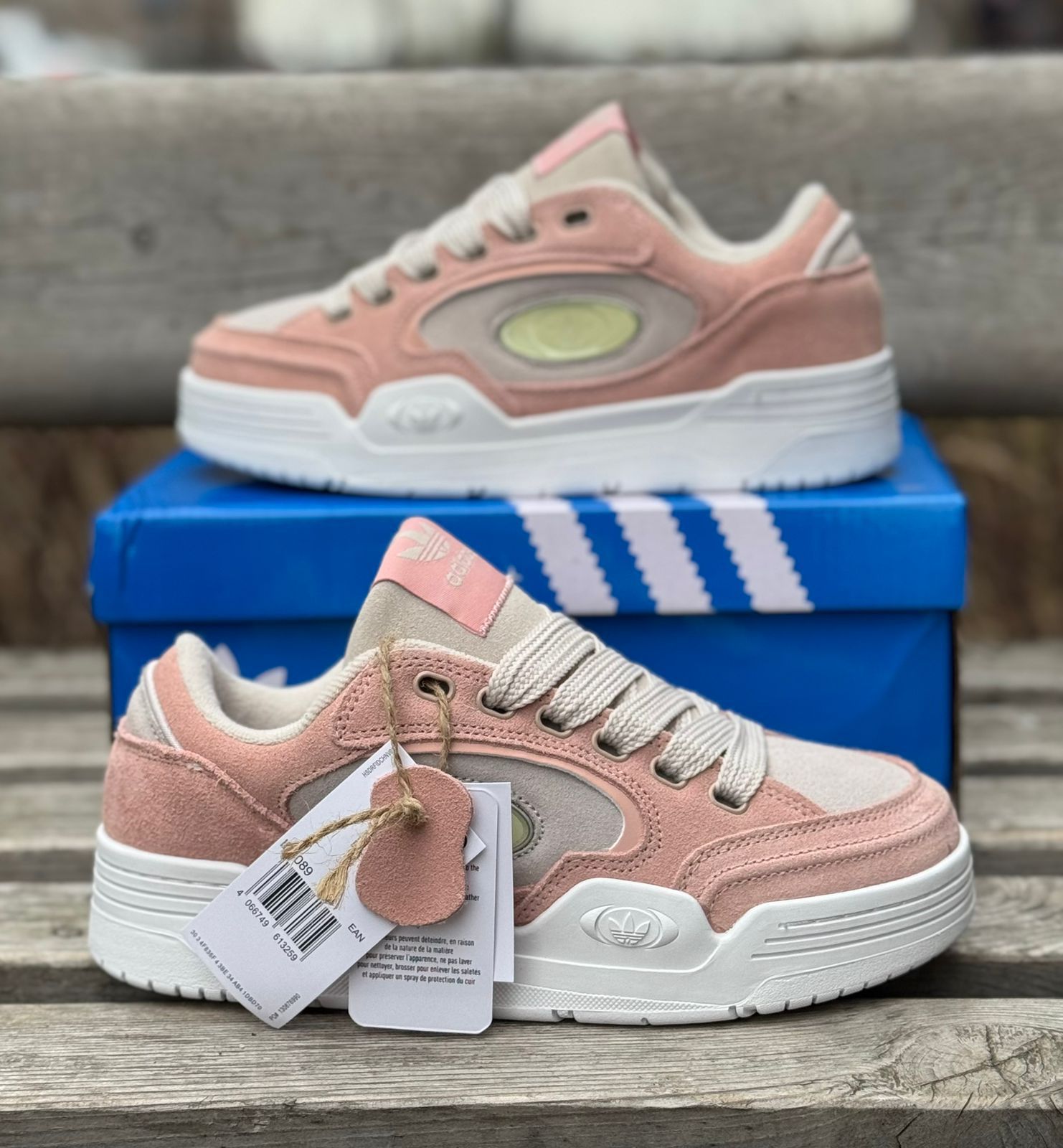 фото женские весенние кроссовки adidas 397991 оптом