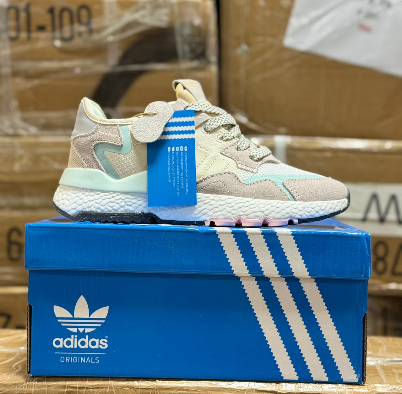 фото женские кроссовки adidas 102909 оптом