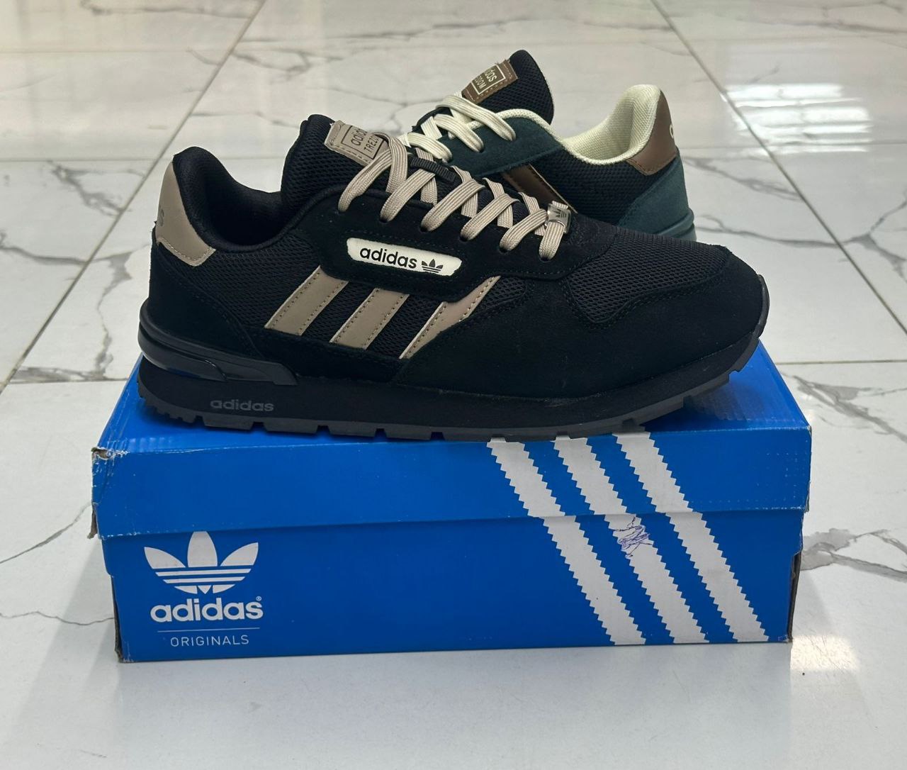 фото весенние мужские кроссовки оптом с доставкой