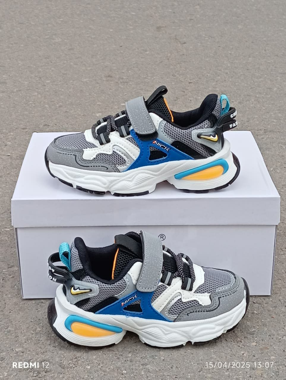 фото весенние кроссовки для девочек оптом