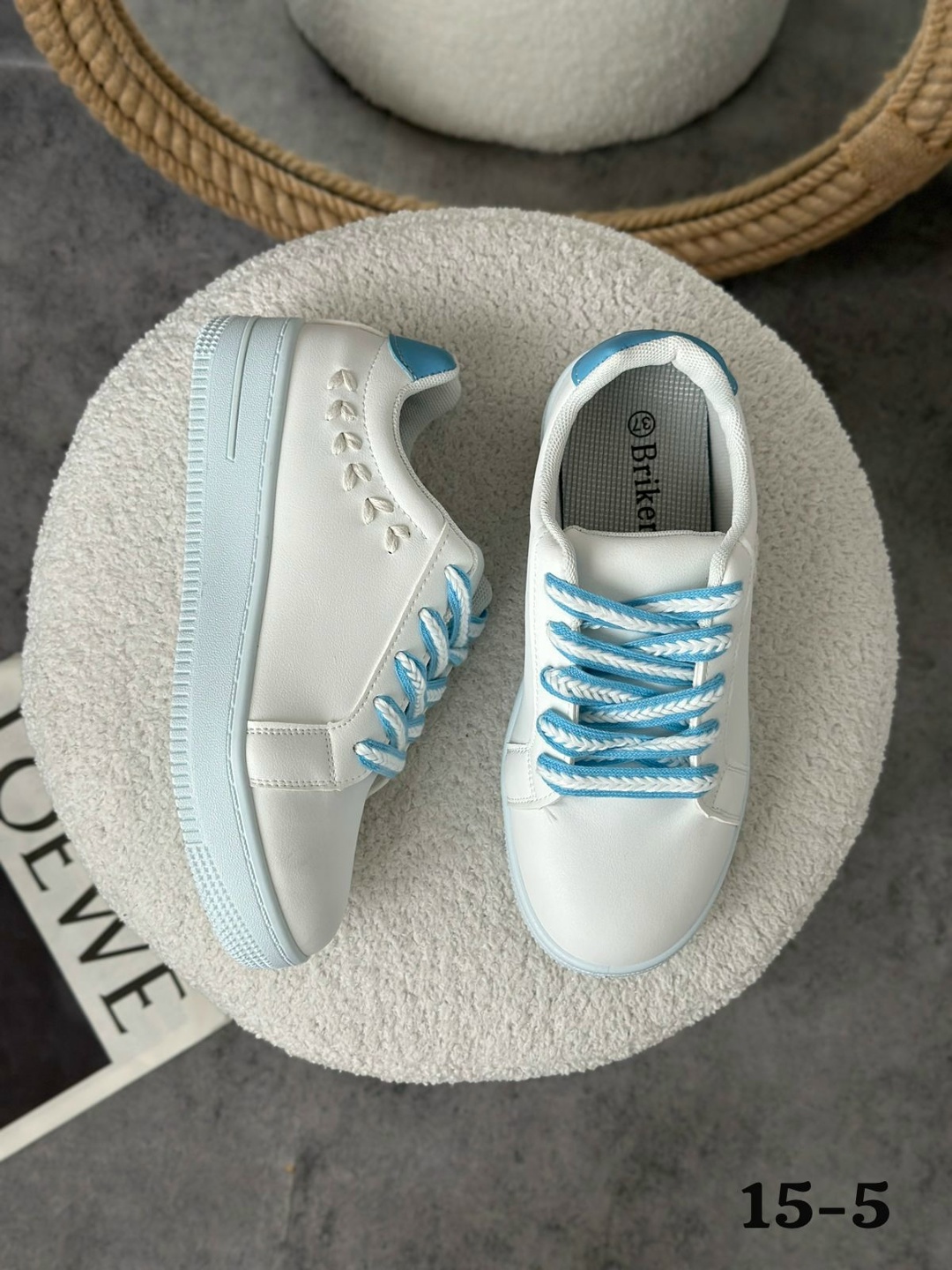 фото весенние женские кроссовки оптом