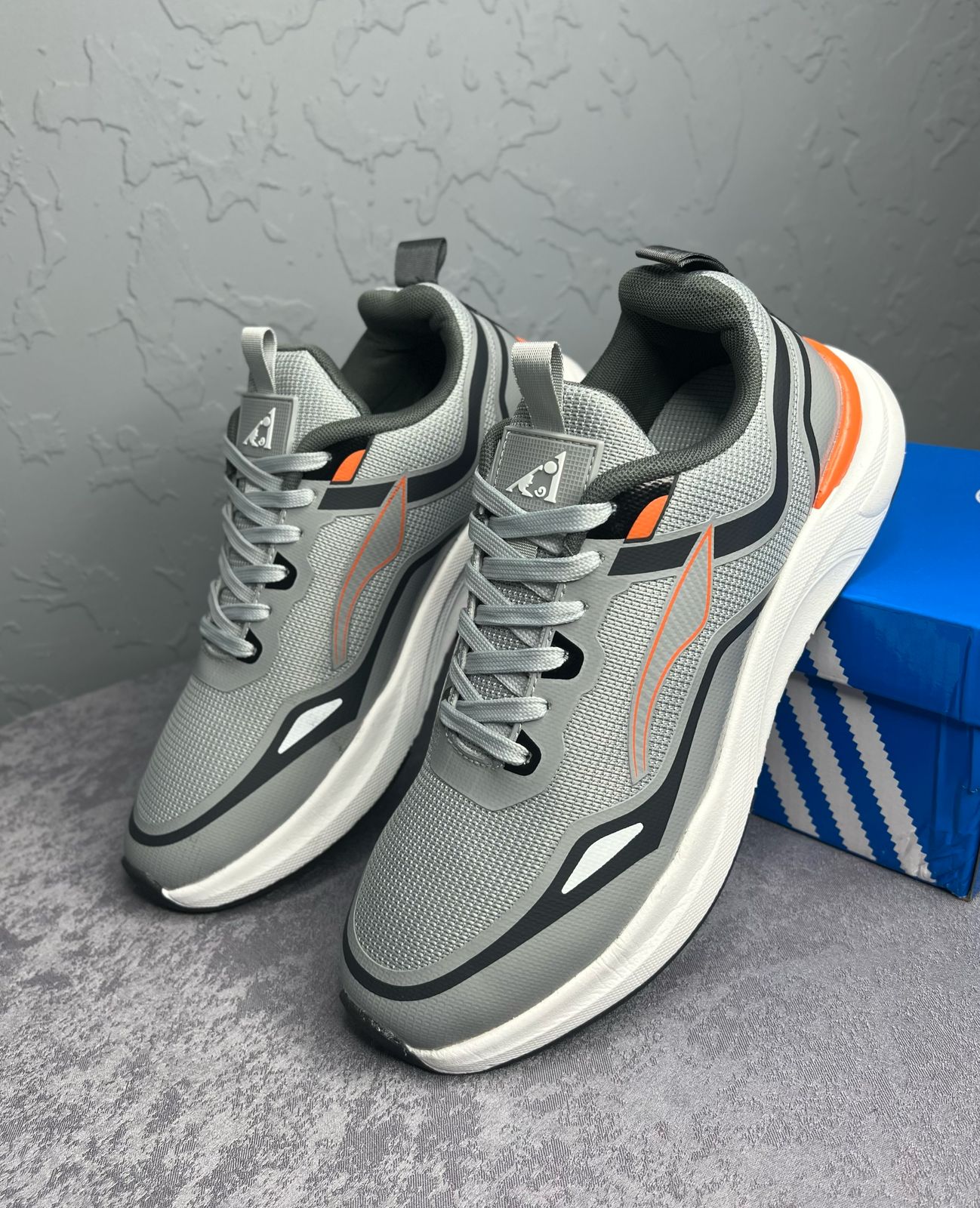 фото весенние мужские кроссовки оптом с доставкой