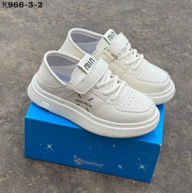 фото весенние кроссовки для девочек оптом