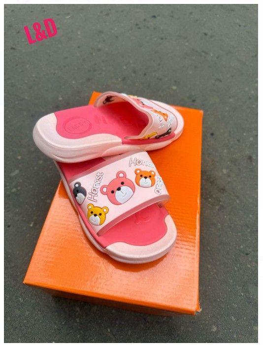 картинка Без выбора цвета летние тапочки для девочек от магазина Одежда+