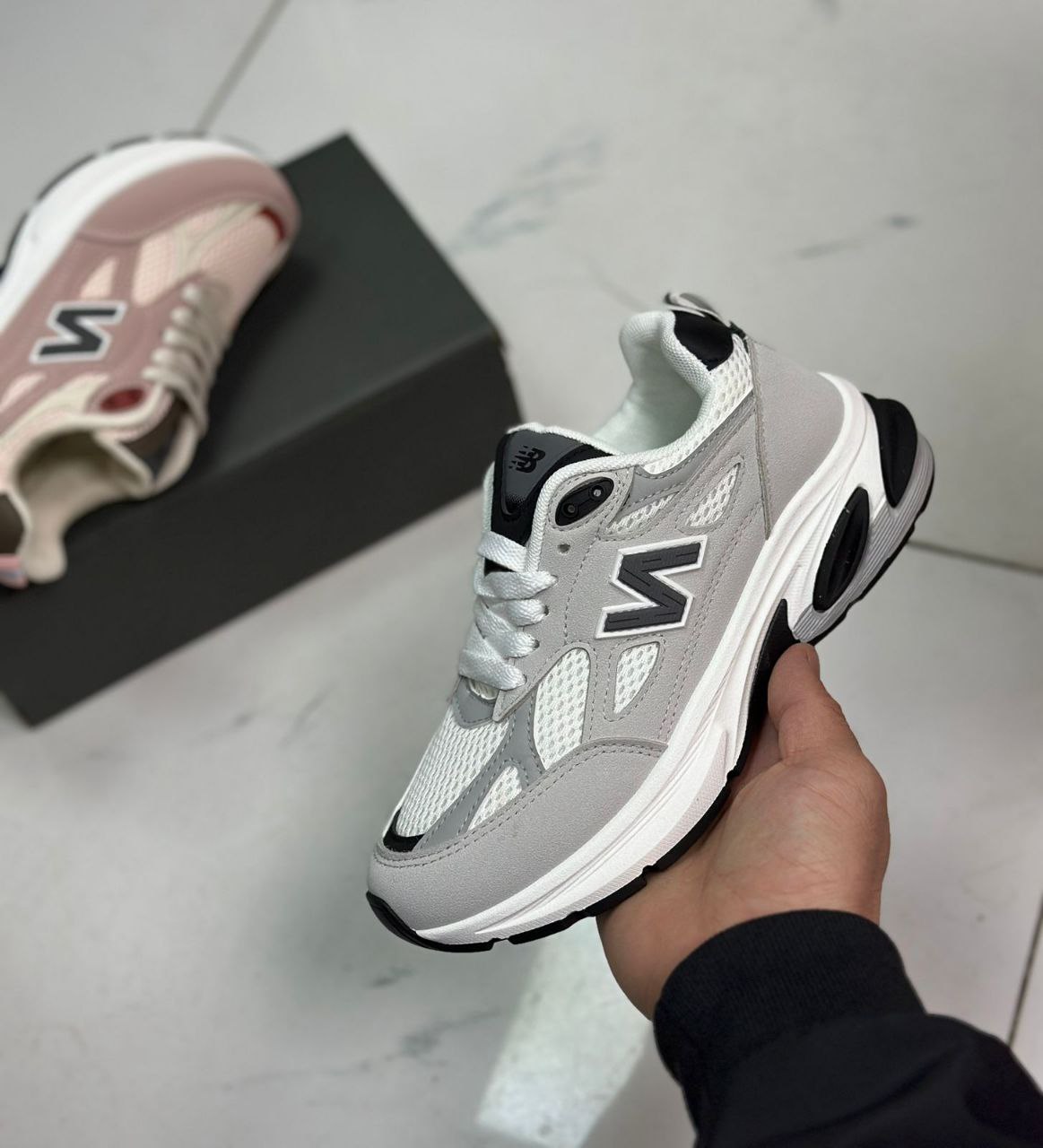 фото весенние женские кроссовки оптом