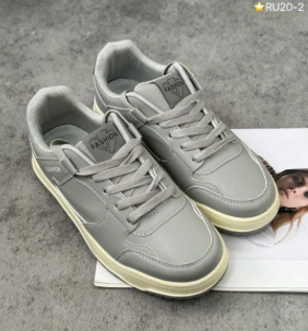 фото весенние женские кроссовки оптом