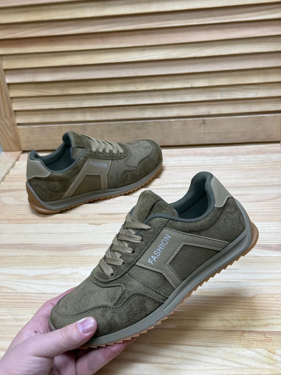 фото весенние женские кроссовки оптом