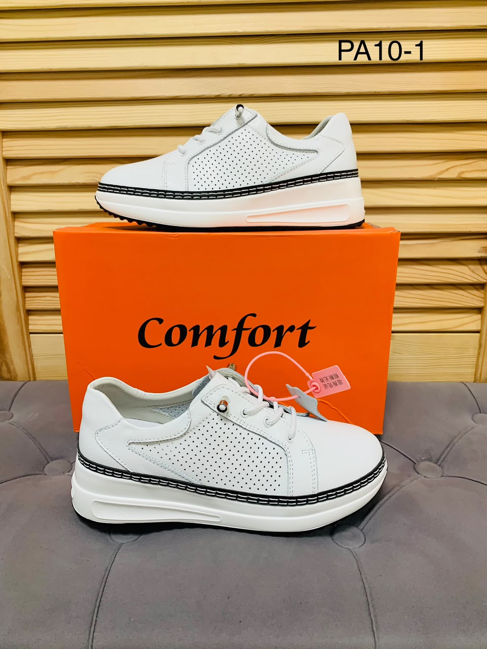 фото женские белые кроссовки comfort 870312 оптом