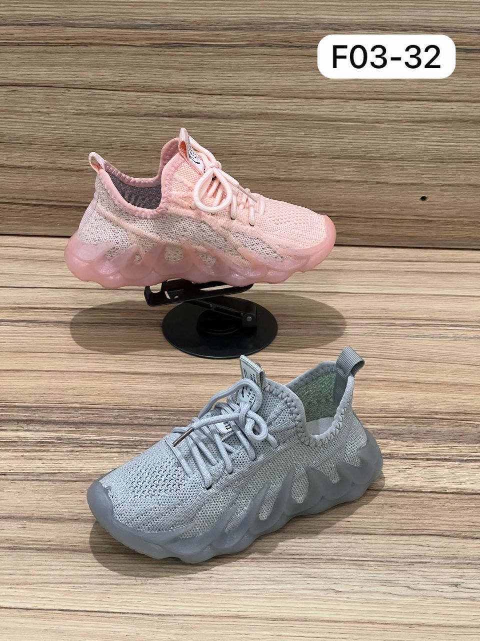 фото весенние кроссовки для девочек оптом