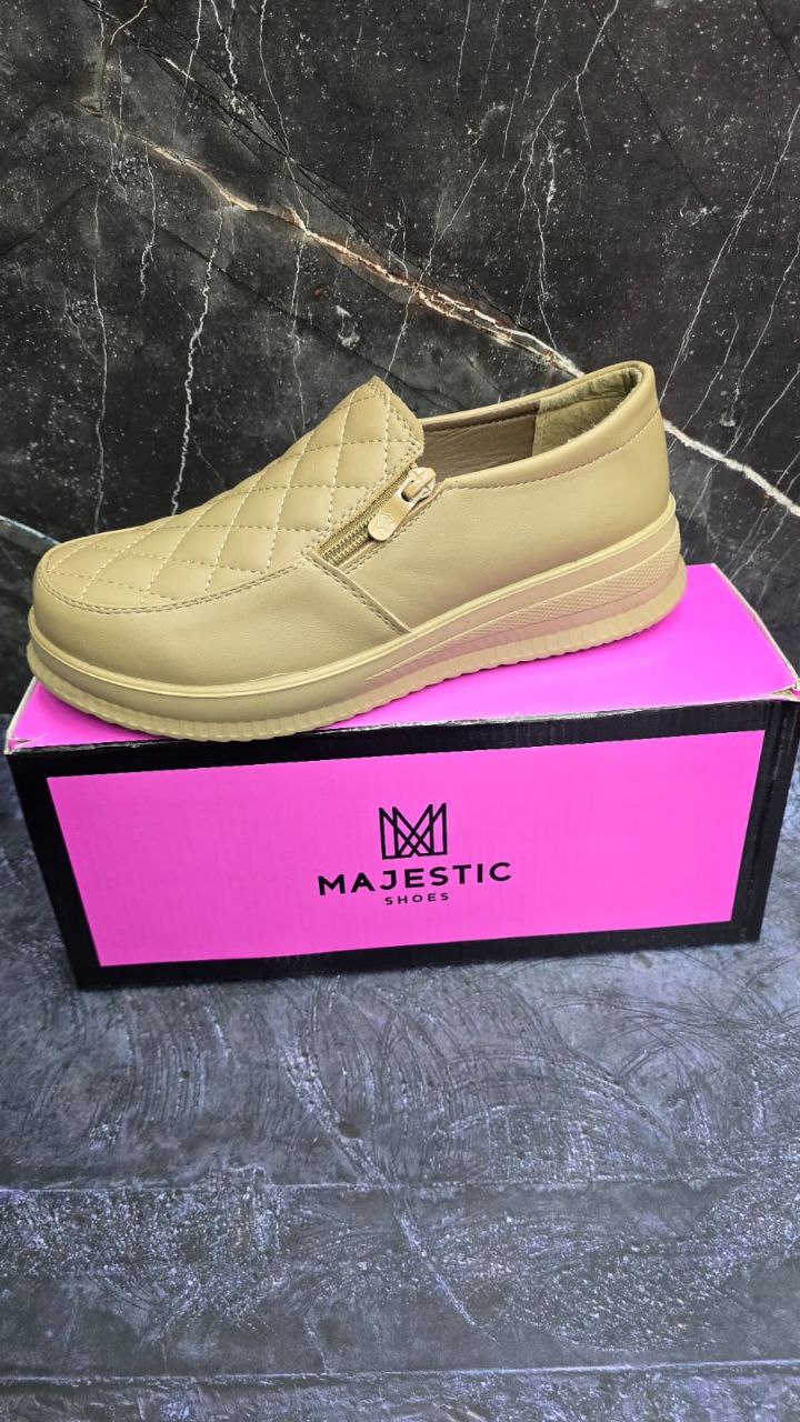 фото весенние женские кроссовки оптом