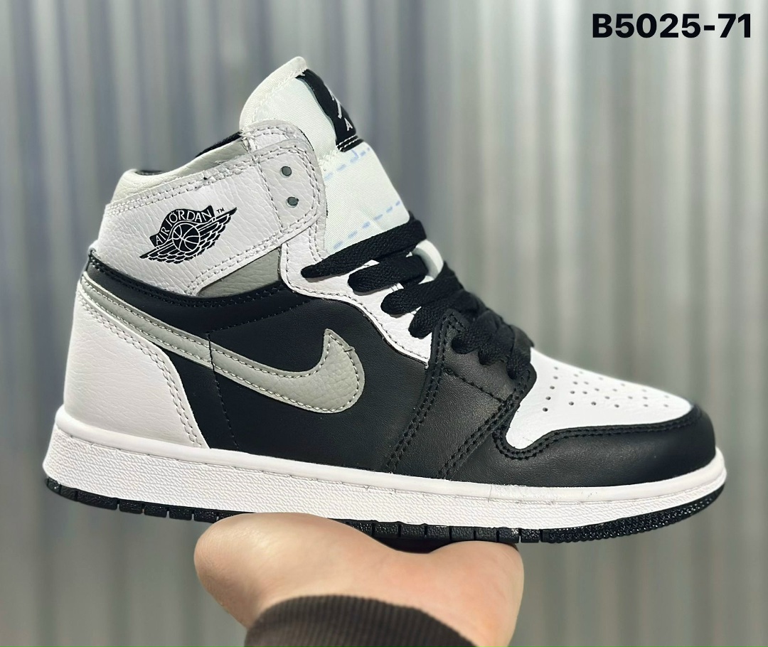 фото весенние женские кроссовки оптом