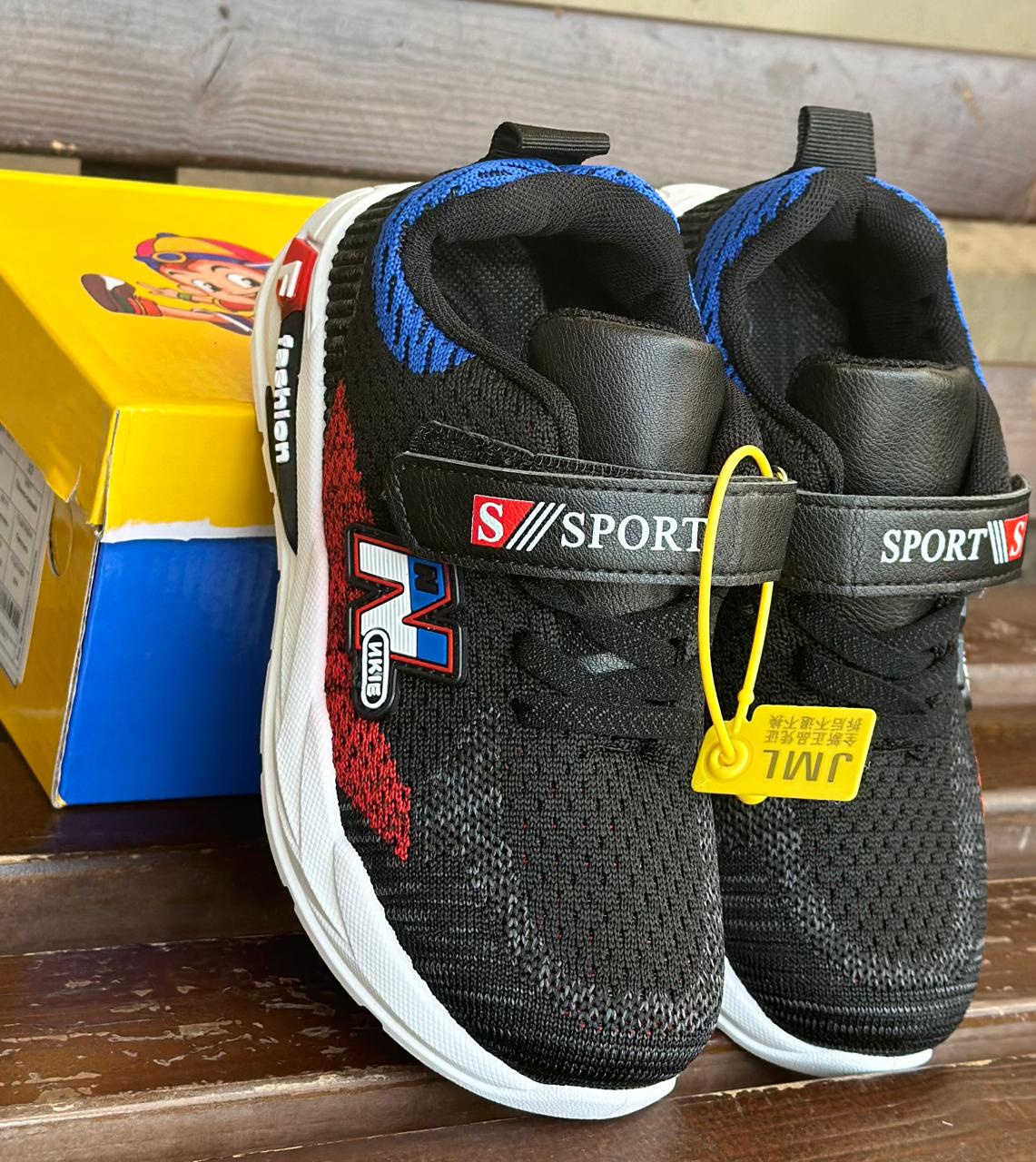 фото весенние кроссовки для мальчиков оптом