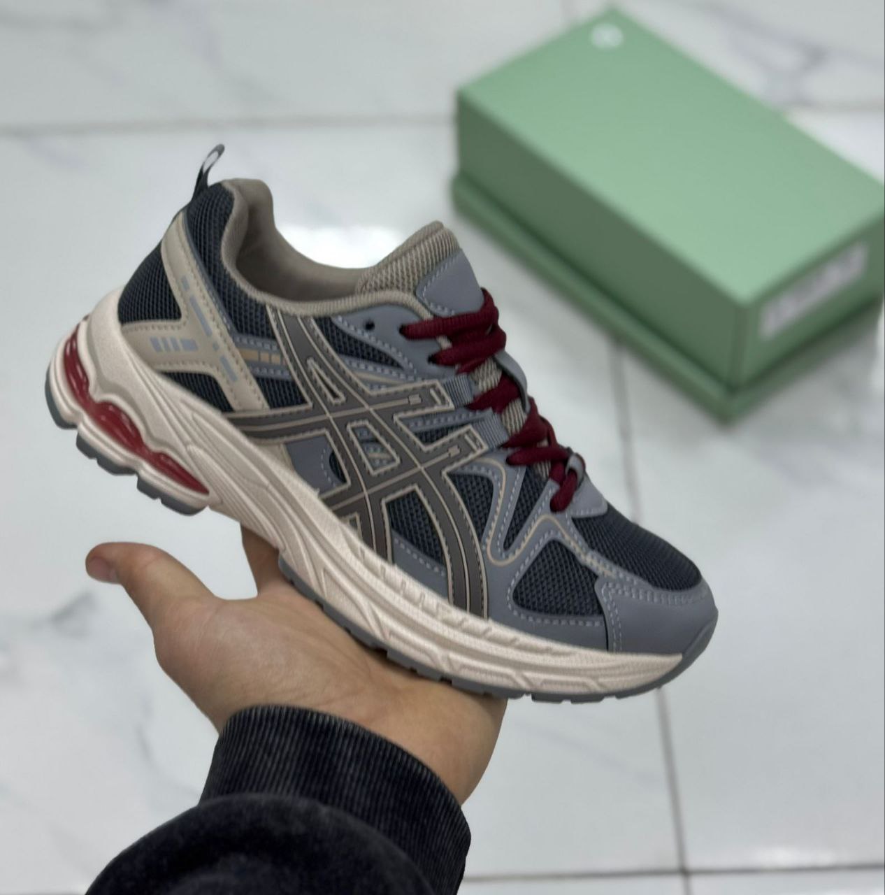 фото весенние женские кроссовки оптом