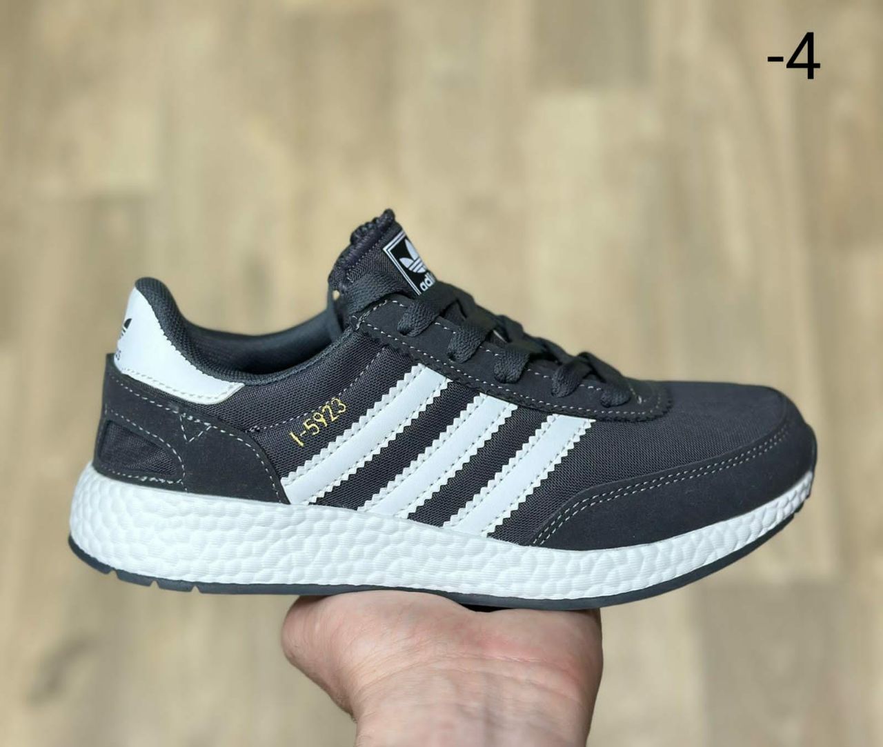 фото весенние женские кроссовки оптом