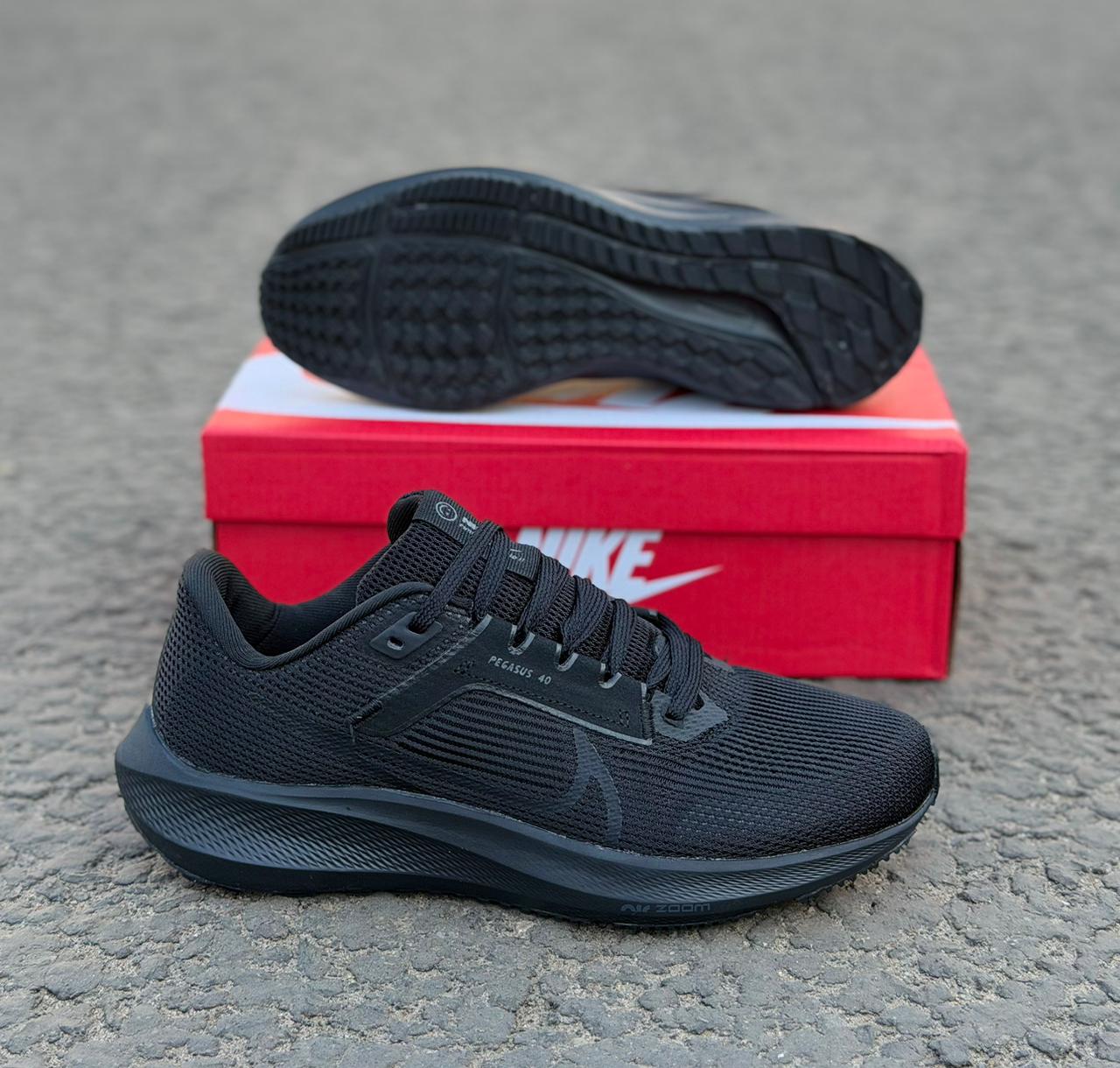 фото мужские черные кроссовки nike pegasus 40 499489 оптом