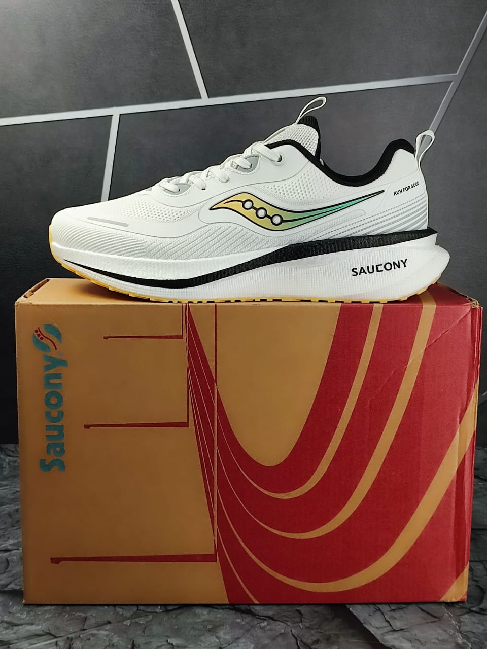 картинка Мужские кроссовки Saucony 926729 от магазина Одежда+