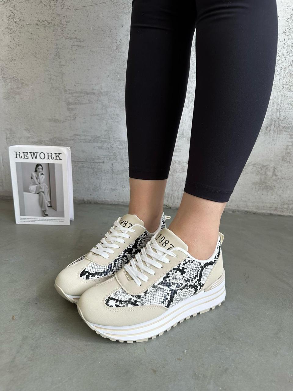 фото весенние женские кроссовки оптом