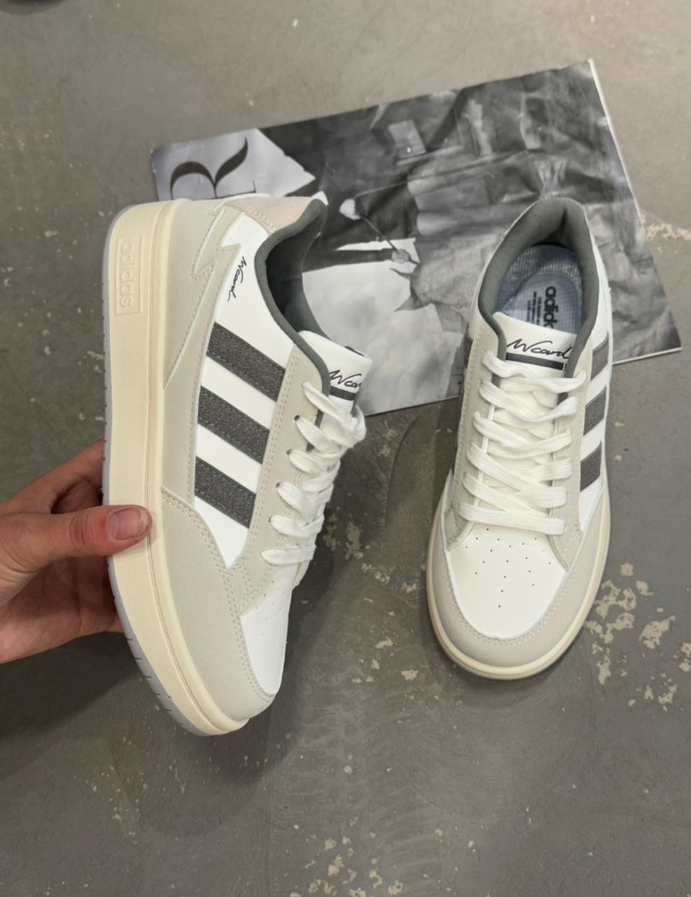 фото весенние женские кроссовки оптом