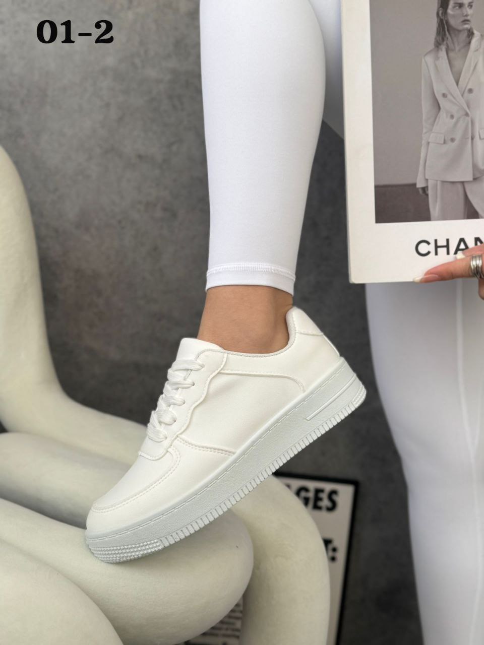 фото весенние женские кроссовки оптом