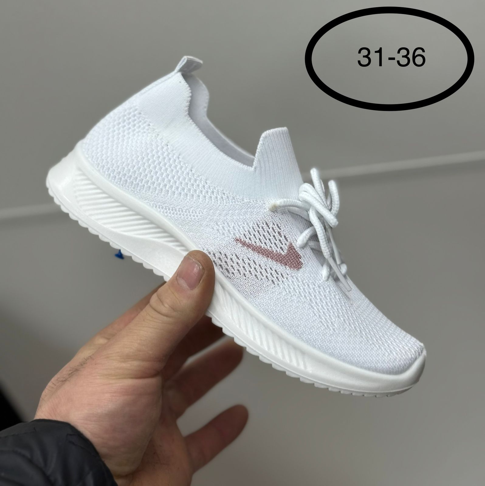 фото весенние кроссовки для девочек оптом