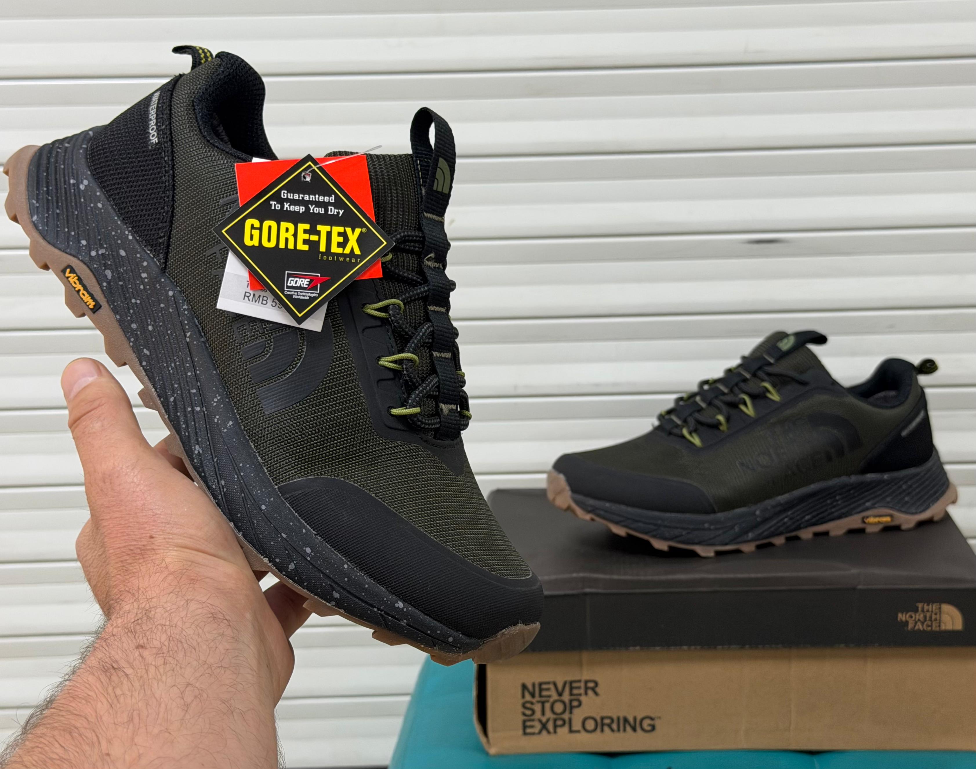 фото мужские зимние кроссовки с технологией gore-tex 152266 оптом