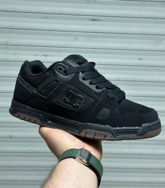 фото весенние мужские кроссовки оптом с доставкой