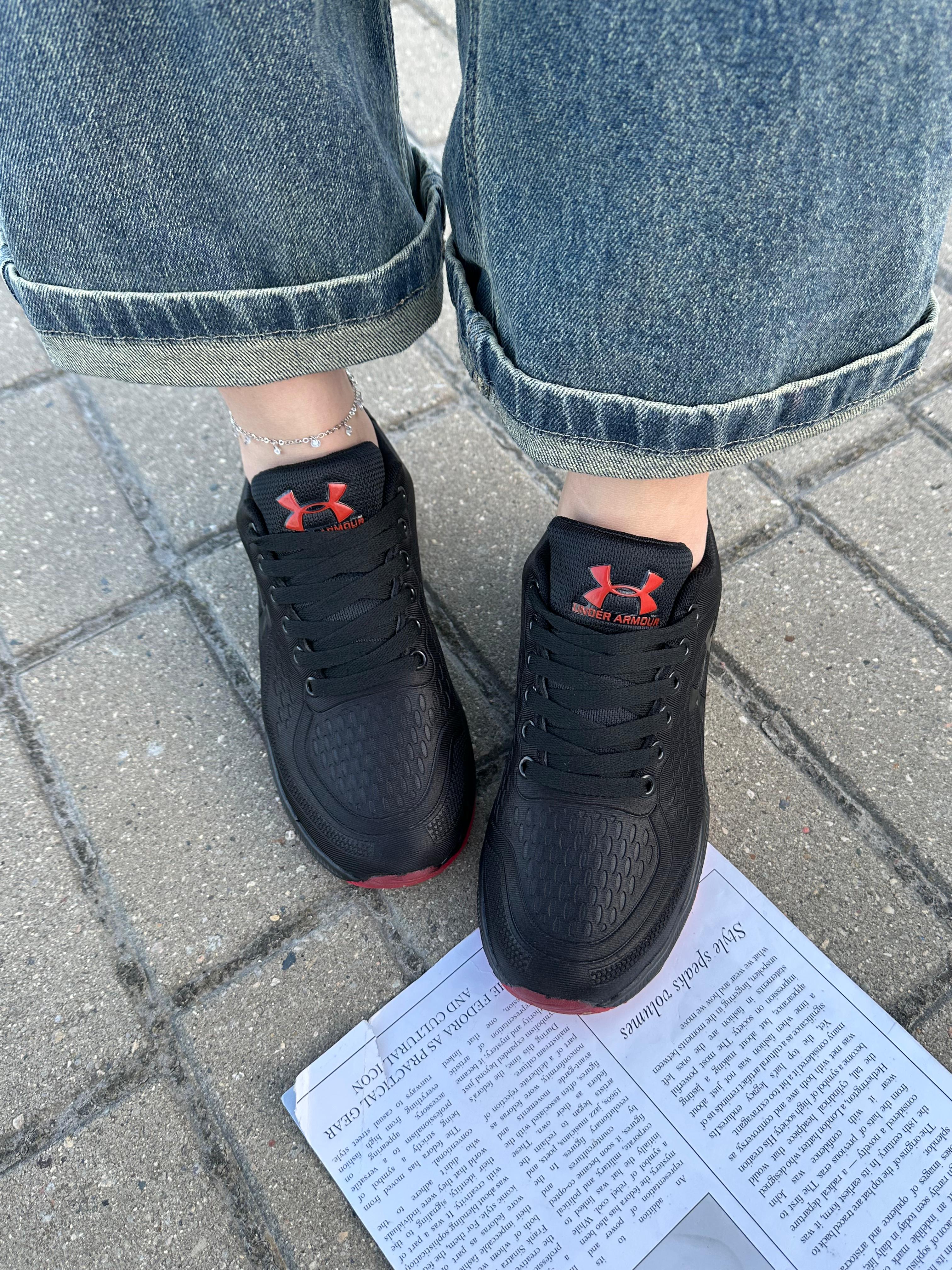 фото весенние женские кроссовки оптом