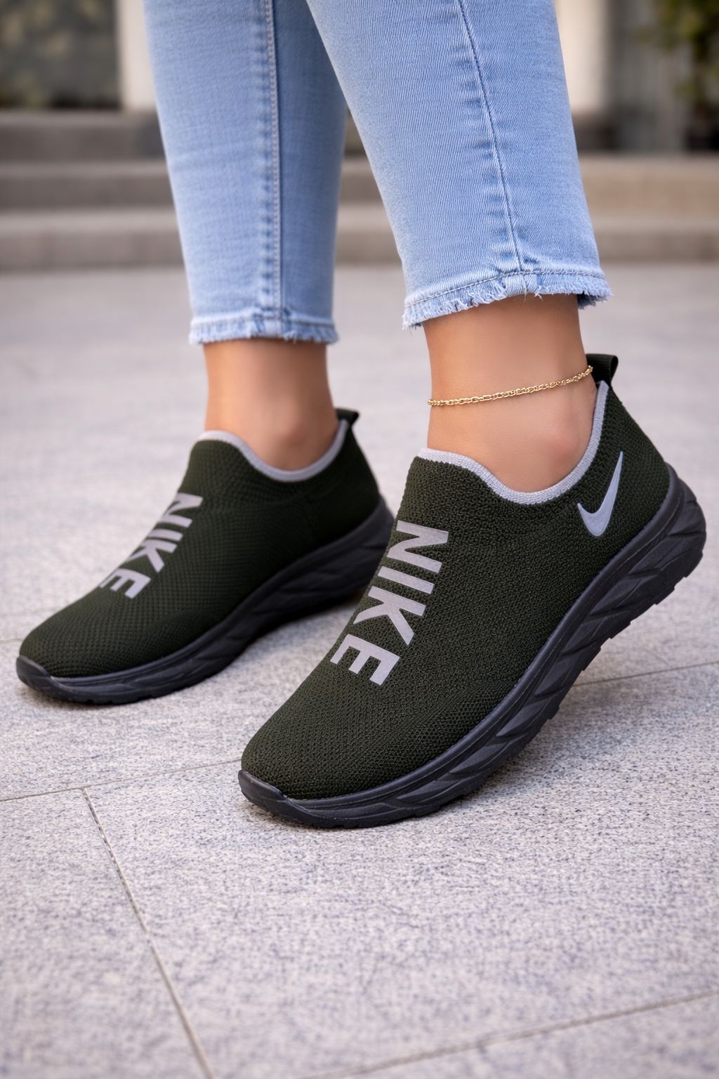 фото весенние женские кроссовки оптом