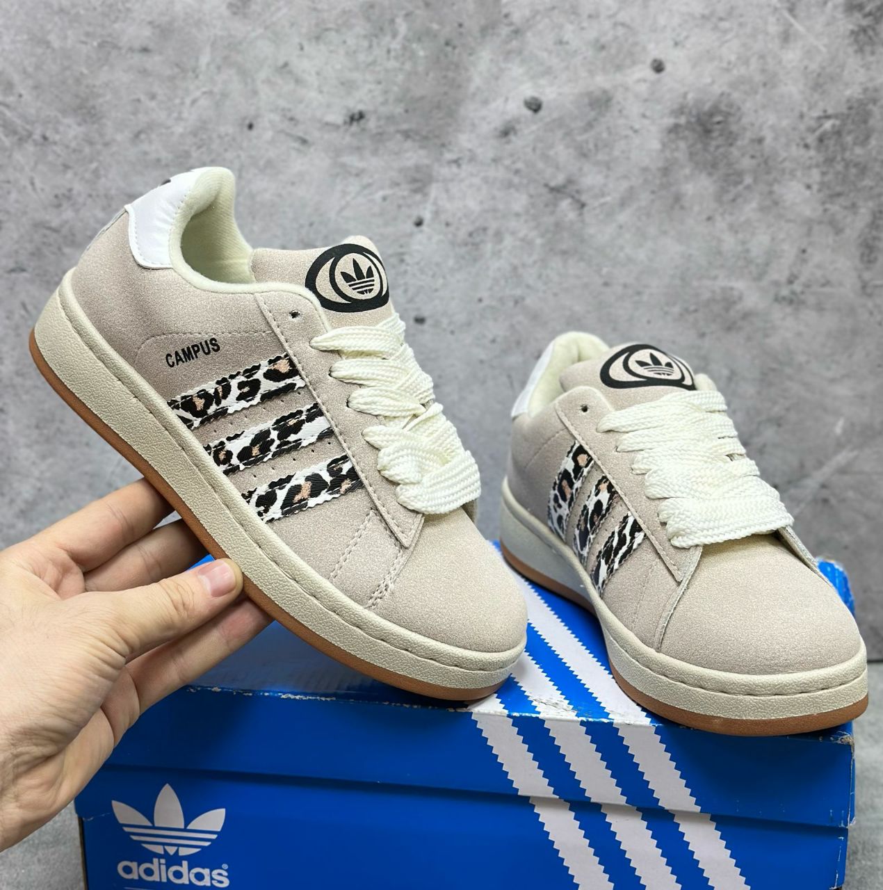 фото весенние женские кроссовки оптом