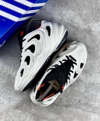 фото весенние женские кроссовки оптом