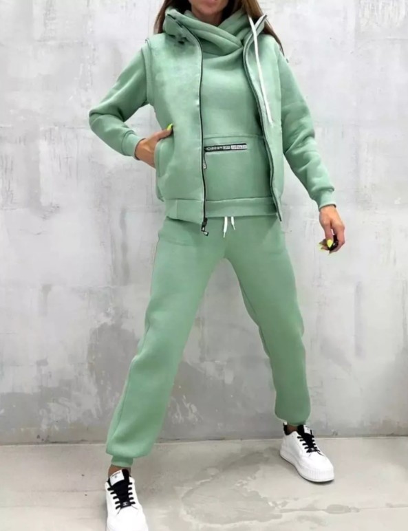 картинка Костюм тройка от магазина Одежда+