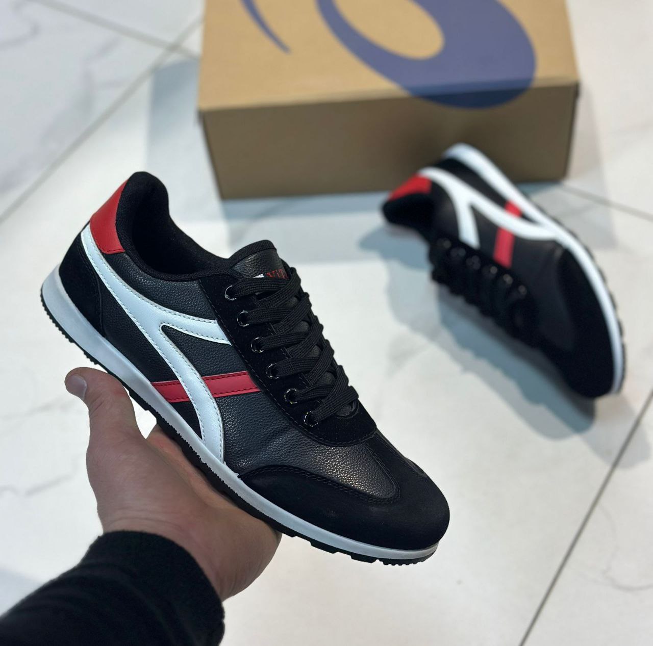 фото весенние мужские кроссовки оптом с доставкой