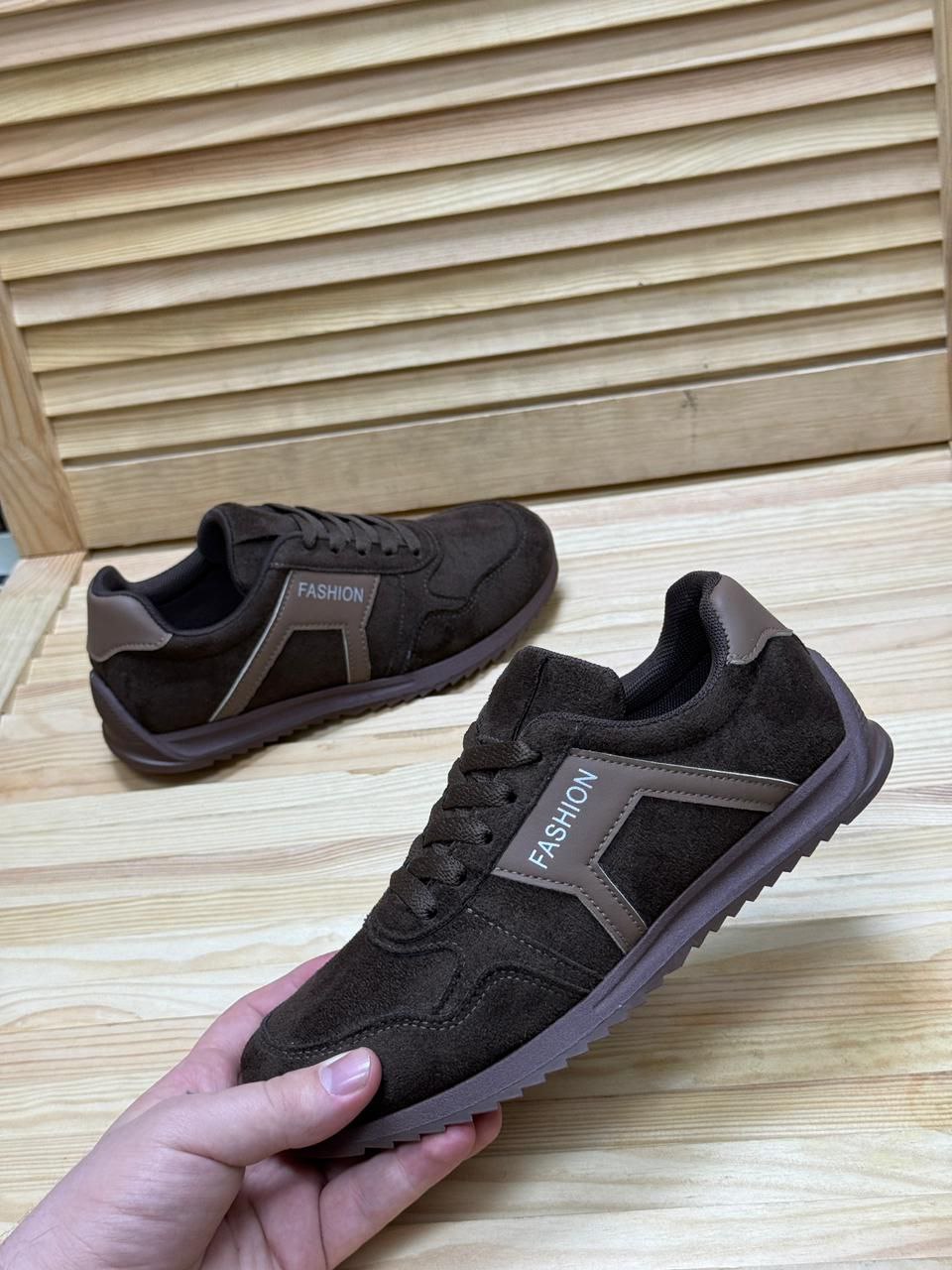 фото весенние женские кроссовки оптом