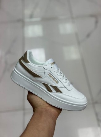 фото весенние женские кроссовки оптом