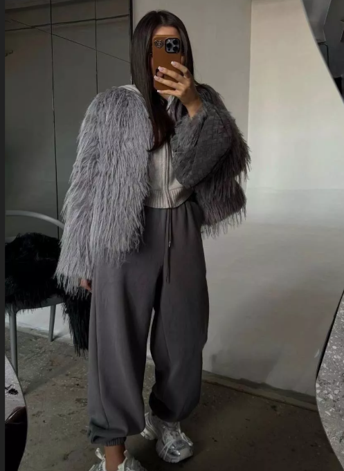 картинка Шуба от магазина Одежда+